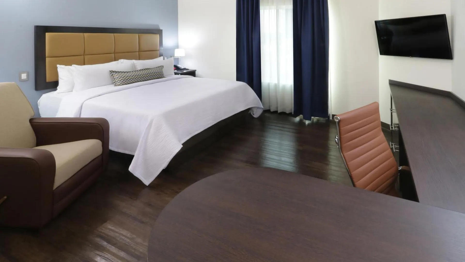 Hotel Candlewood Suites - Queretaro Juriquilla By Ihg Jurica
