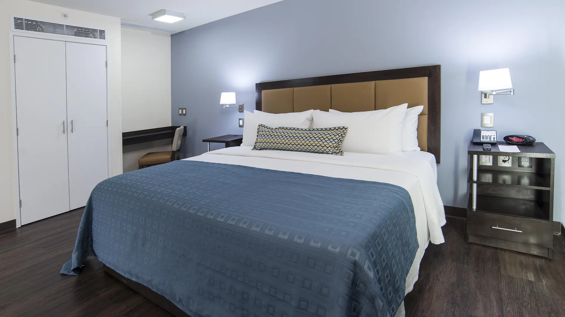 *** Hotel Candlewood Suites - Queretaro Juriquilla By Ihg México