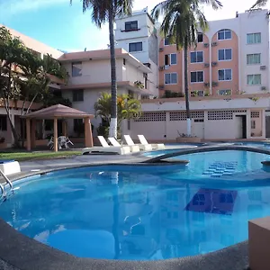 *** Hotel Club Playamar México